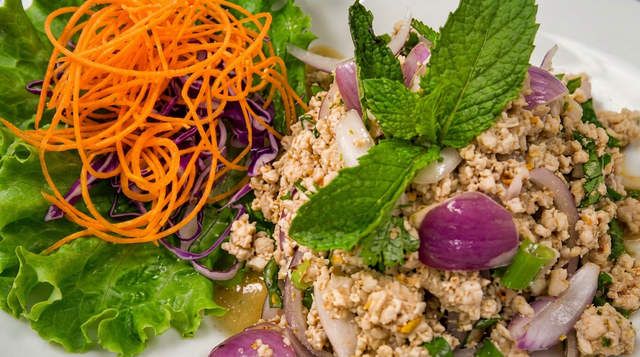 Larb Kai.