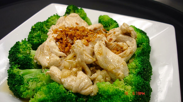 Pad Ka Tiem.